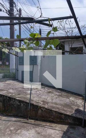 Casa à venda com 100m², 3 quartos e 1 vagaÁrea externa