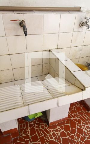 Casa à venda com 264m², 3 quartos e 2 vagas Casa à venda com 264m², 3 quartos e 2 vagasÁrea de Serviço