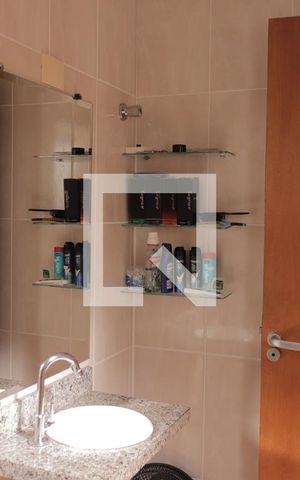 Casa de condomínio à venda com 75m², 2 quartos e 1 vagaBanheiro da Suíte 1