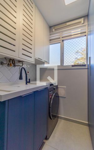 Apartamento à venda com 45m², 2 quartos e 1 vaga Apartamento à venda com 45m², 2 quartos e 1 vagaÁrea de Serviço