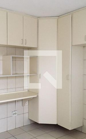 Casa para alugar com 90m², 2 quartos e 2 vagas Casa para alugar com 90m², 2 quartos e 2 vagasCozinha