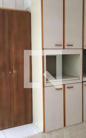 Casa para alugar com 90m², 2 quartos e 2 vagas Casa para alugar com 90m², 2 quartos e 2 vagasÁrea de Serviço