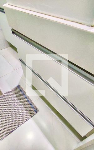 Apartamento à venda com 92m², 3 quartos e 1 vaga Apartamento à venda com 92m², 3 quartos e 1 vagaBanheiro social