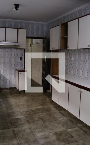 Casa para alugar com 150m², 3 quartos e 2 vagasCozinha