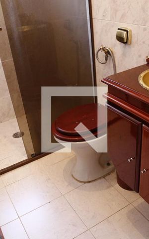 Casa para alugar com 150m², 3 quartos e 2 vagasBanheiro da Suíte