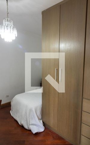 Casa à venda com 350m², 3 quartos e 2 vagas Casa à venda com 350m², 3 quartos e 2 vagasQuarto 1