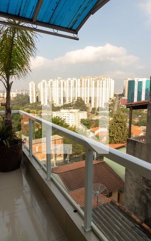 Casa à venda com 350m², 3 quartos e 2 vagas Casa à venda com 350m², 3 quartos e 2 vagasVaranda Cozinha