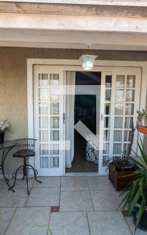 Casa à venda com 350m², 3 quartos e 2 vagas Casa à venda com 350m², 3 quartos e 2 vagasVaranda Sótão