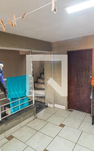 Casa à venda com 350m², 3 quartos e 2 vagas Casa à venda com 350m², 3 quartos e 2 vagasArea de Serviço