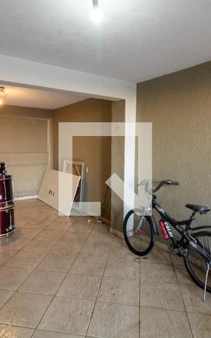 Casa à venda com 350m², 3 quartos e 2 vagas Casa à venda com 350m², 3 quartos e 2 vagasQuintal