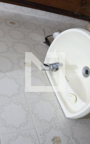 Casa à venda com 238m², 4 quartos e 4 vagasBanheiro de serviço