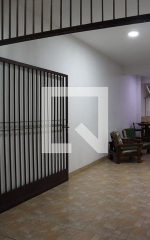 Casa à venda com 238m², 4 quartos e 4 vagasÁrea externa