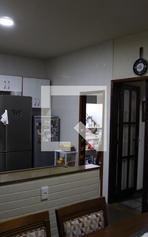 Casa à venda com 238m², 4 quartos e 4 vagasCozinha