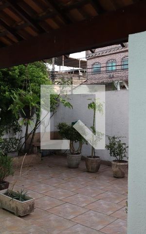 Casa à venda com 238m², 4 quartos e 4 vagasÁrea externa