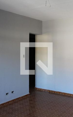 Casa à venda com 97m², 2 quartos e 3 vagas Casa à venda com 97m², 2 quartos e 3 vagasSala