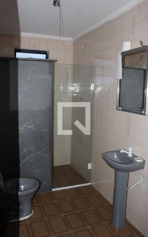 Casa à venda com 97m², 2 quartos e 3 vagas Casa à venda com 97m², 2 quartos e 3 vagasBanheiro
