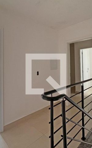 Casa à venda com 101m², 3 quartos e 2 vagasHall