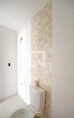Casa à venda com 101m², 3 quartos e 2 vagasBanheiro