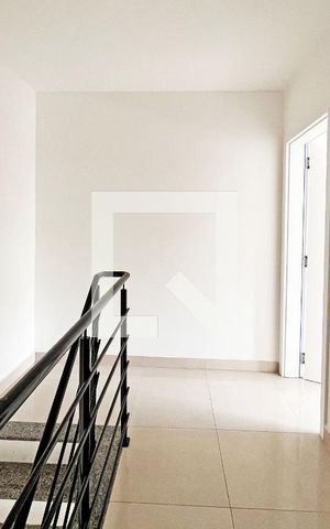 Casa à venda com 101m², 3 quartos e 2 vagasHall