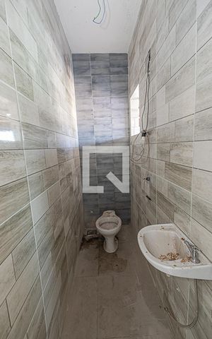 Casa à venda com 275m², 3 quartos e 2 vagasBanheiro