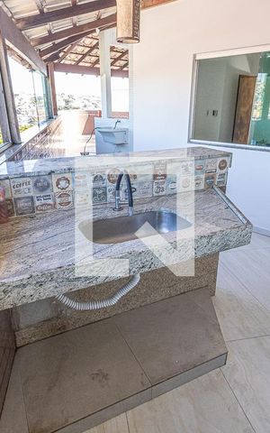Casa à venda com 275m², 3 quartos e 2 vagasCozinha