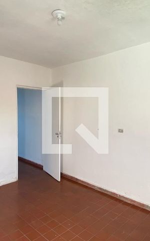 Casa para alugar com 50m², 1 quarto e sem vagaQuarto 