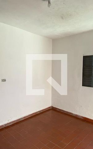 Casa para alugar com 50m², 1 quarto e sem vagaQuarto 