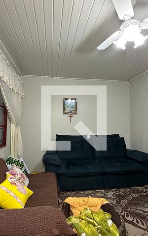 Casa à venda com 120m², 2 quartos e 2 vagasSala