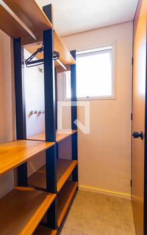 Apartamento à venda com 54m², 1 quarto e 1 vaga Apartamento à venda com 54m², 1 quarto e 1 vagaCloset do quarto