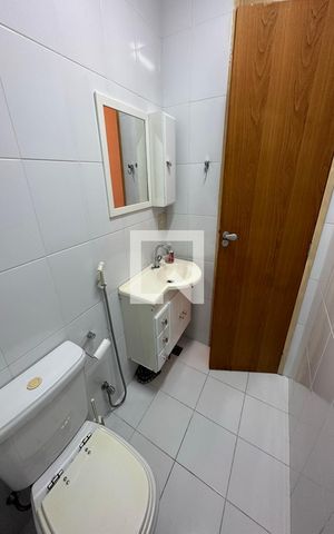 Apartamento à venda com 55m², 2 quartos e 1 vaga Apartamento à venda com 55m², 2 quartos e 1 vagaBanheiro