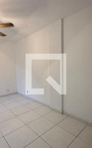 Apartamento à venda com 55m², 2 quartos e 1 vaga Apartamento à venda com 55m², 2 quartos e 1 vagaSala