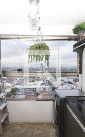 Apartamento para alugar com 70m², 2 quartos e 1 vagaÁrea de Serviço