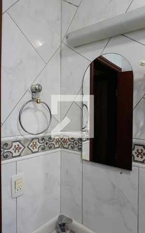 Casa à venda com 210m², 4 quartos e 2 vagasBanheiro 3