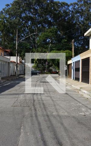 Casa à venda com 210m², 4 quartos e 2 vagasFachada
