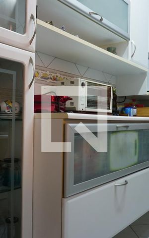 Casa à venda com 210m², 4 quartos e 2 vagasCozinha 