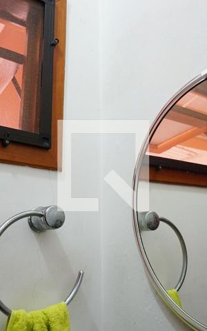 Casa à venda com 210m², 4 quartos e 2 vagasBanheiro 3