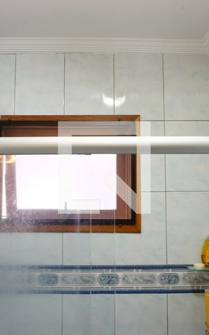 Casa à venda com 210m², 4 quartos e 2 vagasBanheiro 1