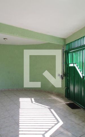 Casa à venda com 200m², 4 quartos e 2 vagasGaragem