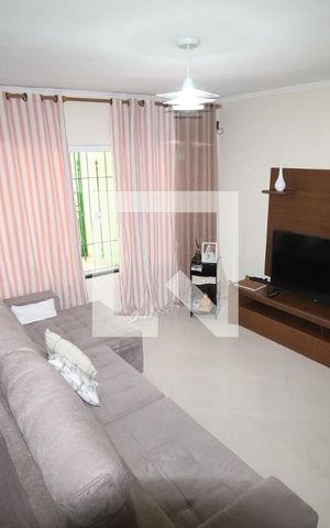 Casa à venda com 200m², 4 quartos e 2 vagasSala