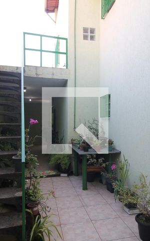 Casa à venda com 200m², 4 quartos e 2 vagasárea de lazer