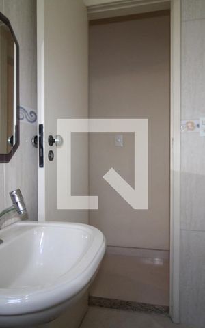 Casa à venda com 200m², 4 quartos e 2 vagasLavabo