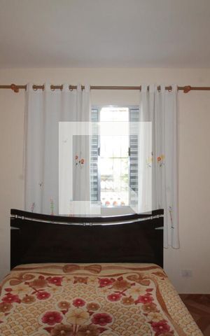 Casa à venda com 200m², 4 quartos e 2 vagasQuarto 1 - suíte
