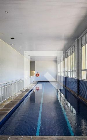 Apartamento à venda com 300m², 3 quartos e 2 vagas Apartamento à venda com 300m², 3 quartos e 2 vagasPiscina 1