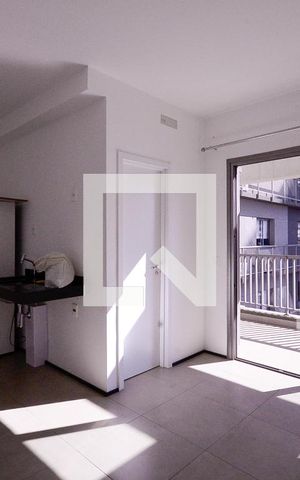 Apartamento à venda com 32m², 1 quarto e sem vaga Apartamento à venda com 32m², 1 quarto e sem vagaSala/Quarto