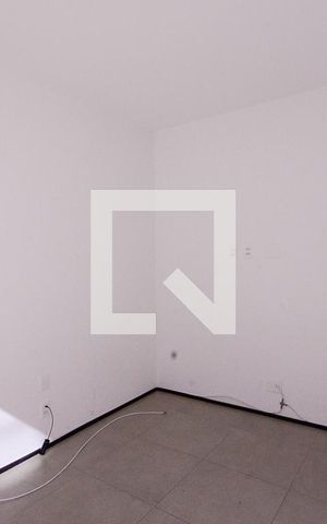 Apartamento à venda com 32m², 1 quarto e sem vaga Apartamento à venda com 32m², 1 quarto e sem vagaSala/Quarto