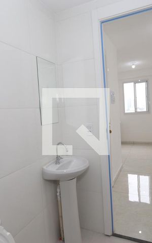 Apartamento para alugar com 34m², 1 quarto e sem vagaBanheiro