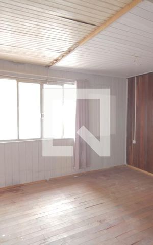 Casa para alugar com 70m², 2 quartos e 2 vagasSala 1