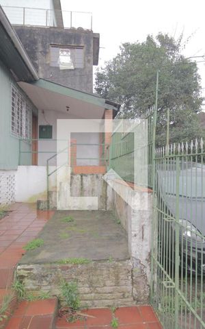 Casa para alugar com 70m², 2 quartos e 2 vagasÁrea externa
