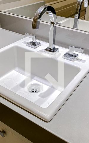 Apartamento para alugar com 85m², 2 quartos e 2 vagasBanheiro da Suíte
