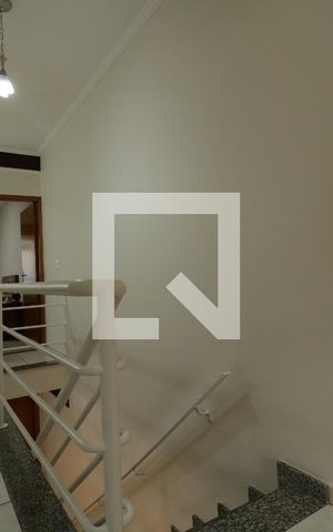 Casa à venda com 140m², 3 quartos e 4 vagasCorredor Superior